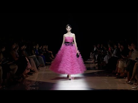 The Giorgio Armani Privé Fall Winter 2022-23 Fashion Show