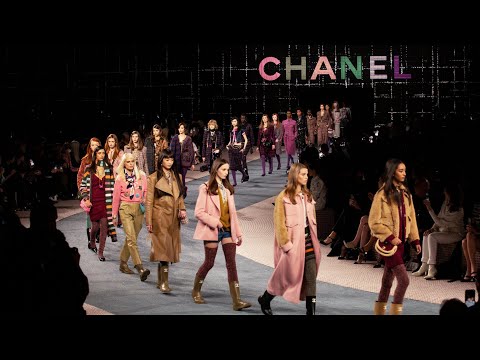 INFINITE TWEED, the Film of the CHANEL Fall-Winter 2022/23