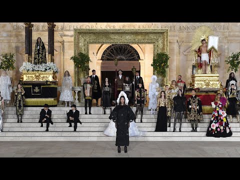 Siracusa 2022: Dolce&Gabbana Alta Moda Fashion Show in Piazza