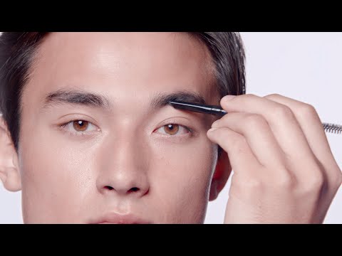 How to Get Groomed Eyebrows with Boy de CHANEL