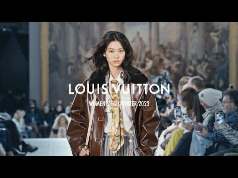 Women’s Fall-Winter 2022 Fashion Show | LOUIS VUITTON