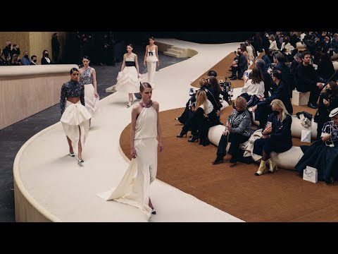 The Film of the Spring-Summer 2022 Haute Couture Show