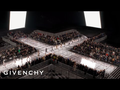 GIVENCHY | Fall Winter 2022 RTW Show