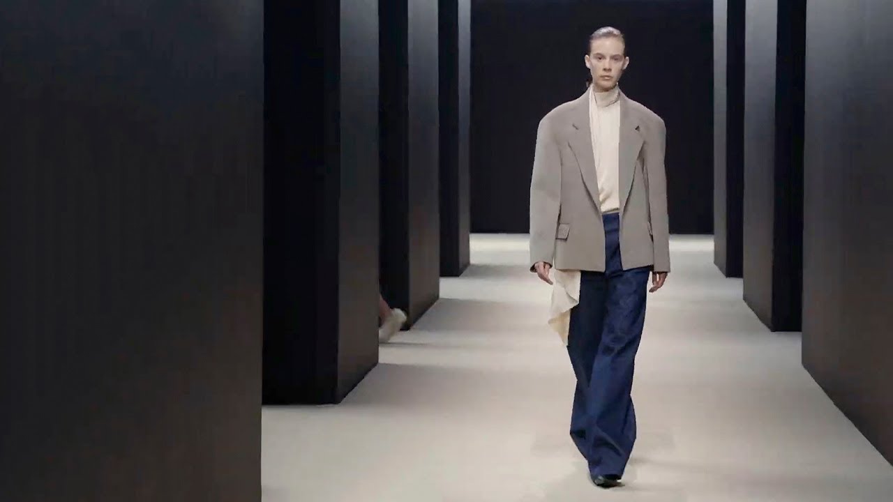 COS | Fall Winter 2024/2025 | Full Show