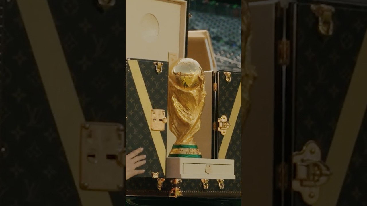 A New York prelude.  #Hoyeon #CarlosAlcaraz #LouisVuitton #FIFAWorldCup